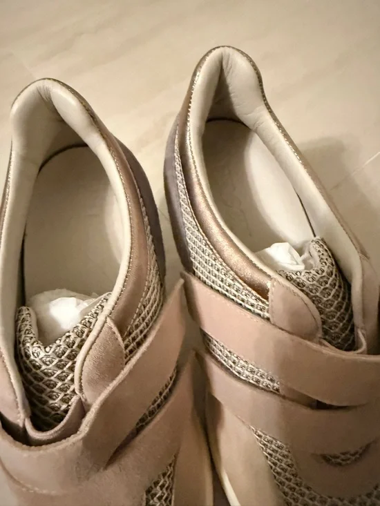 Women’s Suede & Mesh Velcro Sneakers in Blush Pink- NEW NO BOX - Picture 8 of 9